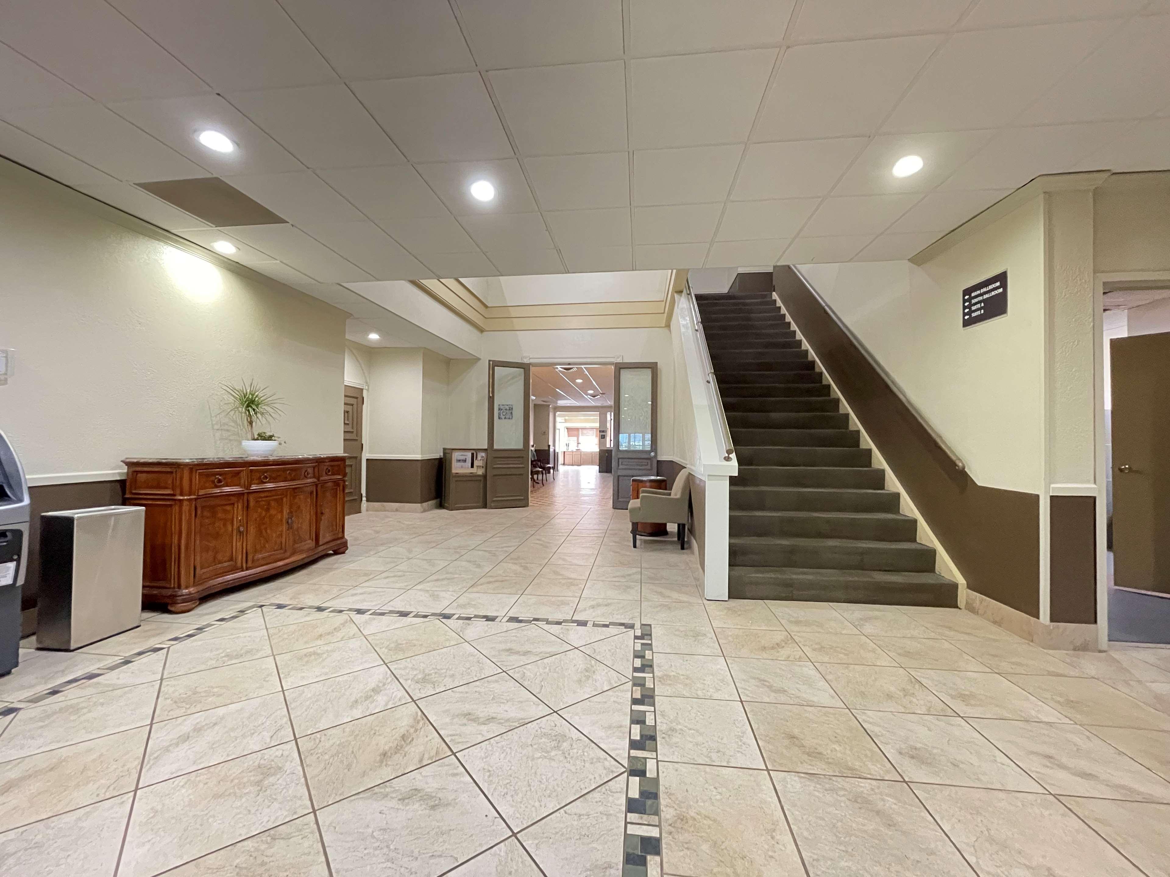 Surestay Plus By Best Western Lawton Exterior photo